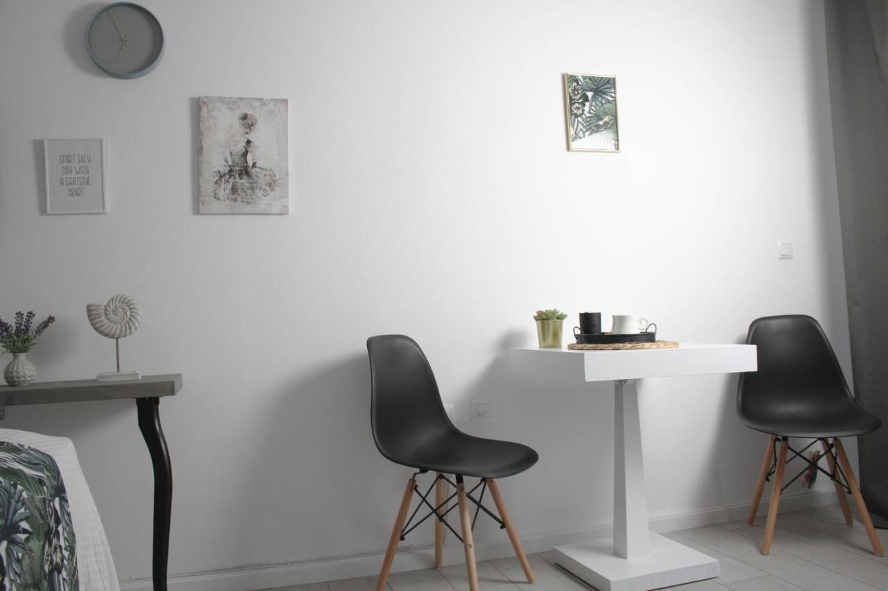 Apartment 57 13 *